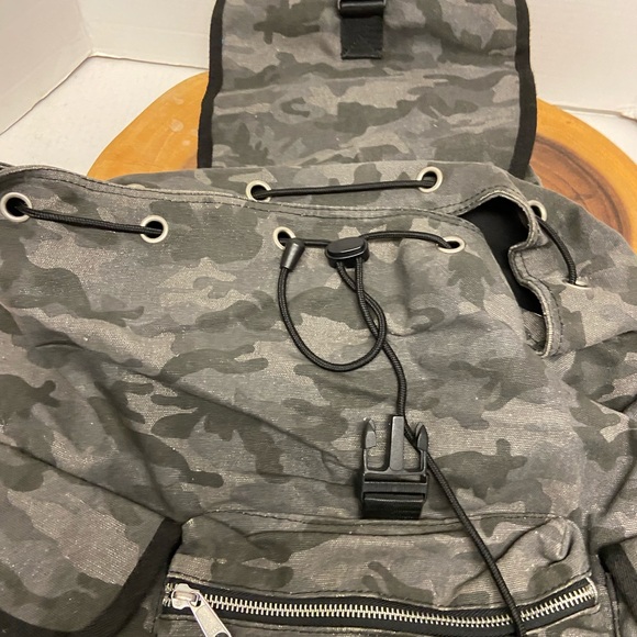 Koala Kansas Camo Canvas Backpack - Picture 2 of 12